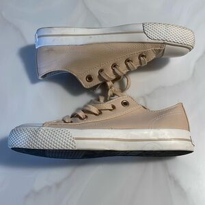 Airwalk pink converse sneakers